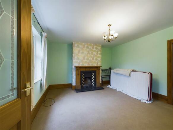 SITTING ROOM