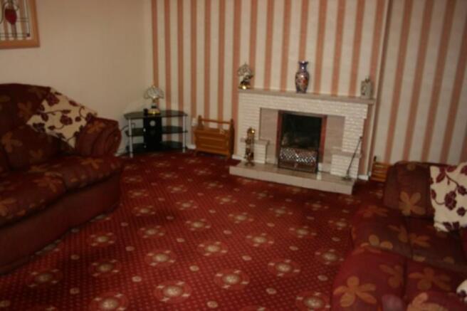 5 WOODHALL PL