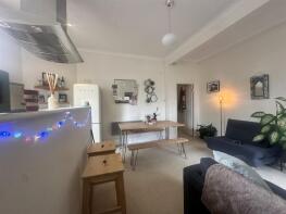 30b, Primrose Mansions, Prince Of Wales Drive, London SW11 4EE