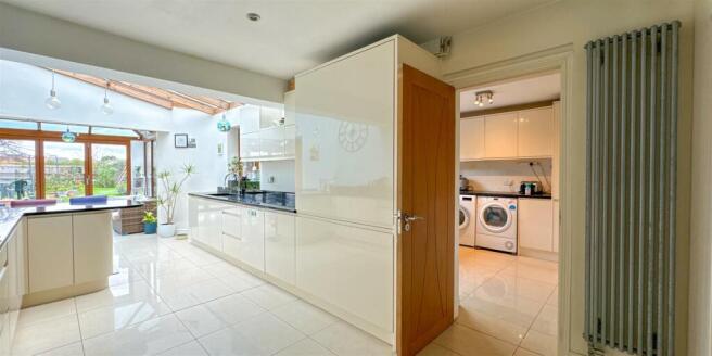 Milby Drive - Image-11.jpg
