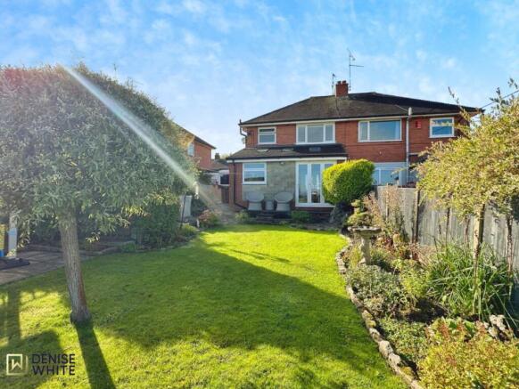 Heath Avenue, Werrington, Staffordshire, ST9 0HT photo 3