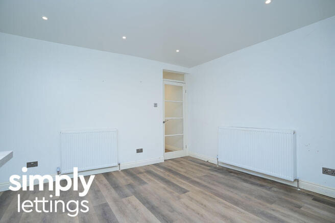 Apartment in Hove, Brighton and Hove - View 4