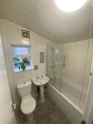 Downstairs bathroom .jpeg