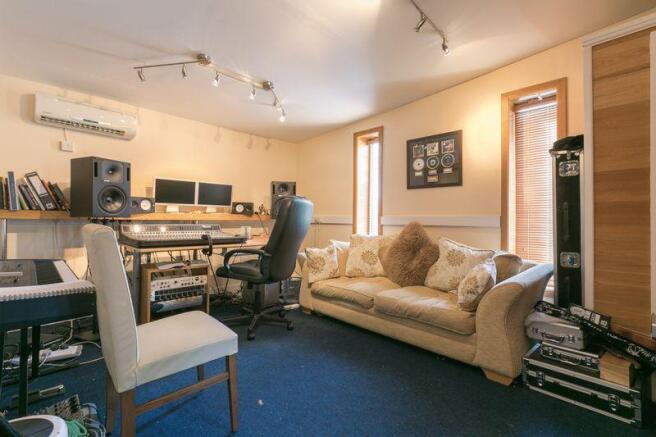 studio