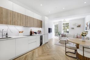 46, Charlotte House, Lapidge Drive, London SW17 0ZL