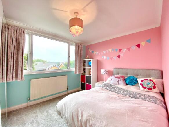 Wicks Crescent - bed