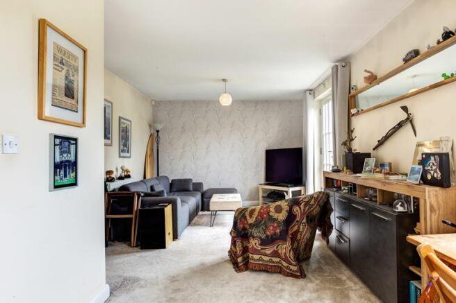 LOUNGE/DINING ROOM D