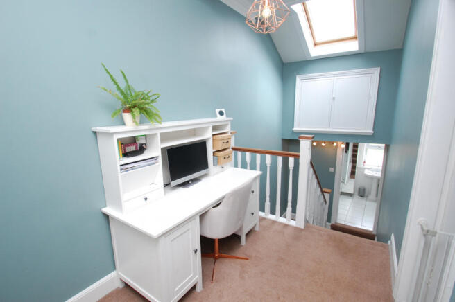 Photo 10