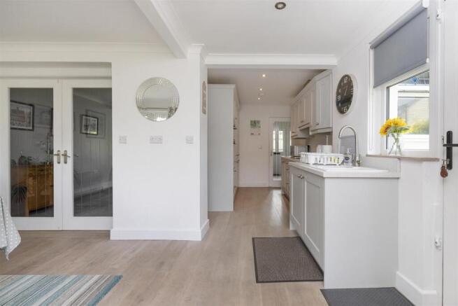 2 bed Detached Bungalow for sale Image 8