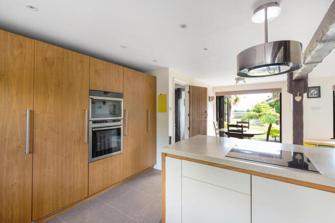 Kitchen/Dining