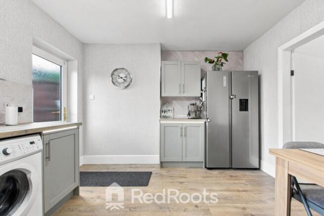 2 bed Semi-Detached for sale Image 7