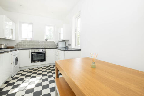 Merton Road, London, SW18
