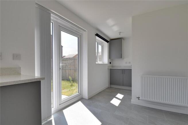 3 bed Semi-Detached for sale Image 6