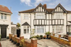 8, Lucy Crescent, London W3 0NH