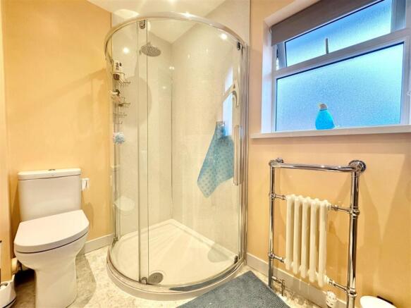 Ensuite..jpg