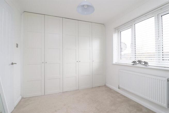 bedroom 2,2.JPG