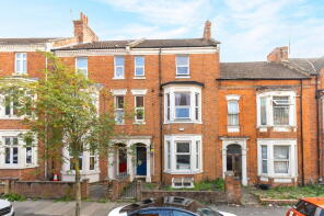 16, St Michaels Avenue, Northampton NN1 4JQ