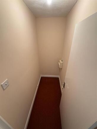 2 bed Flat to rent Image 8