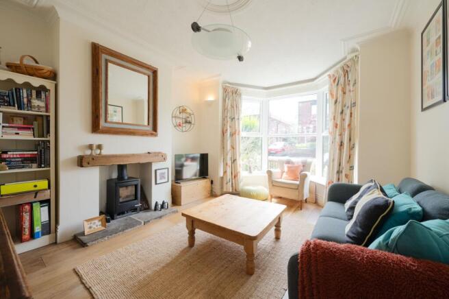 KITCHEN, DINER AND LOUNGE