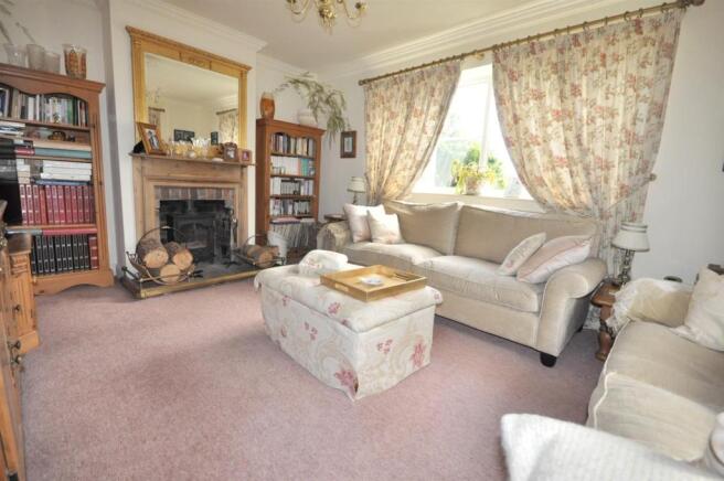 SITTING ROOM