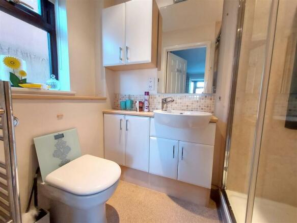 En Suite Shower Room