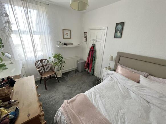 Bedroom 1 Aspect 2.jpg