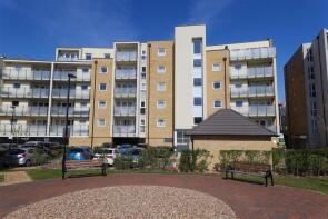Flat 15, Walsham Court, Perkins Gardens, Uxbridge UB10 8FZ