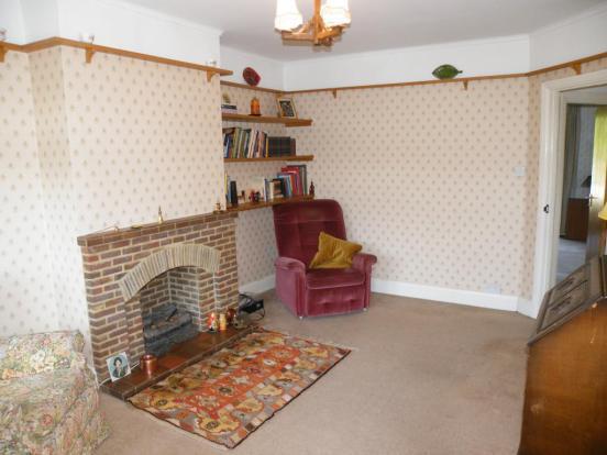 Lounge B