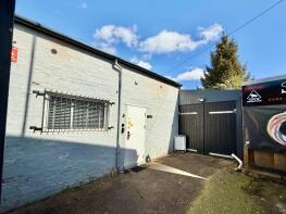 15, Leslie Road, Northampton NN2 6BD