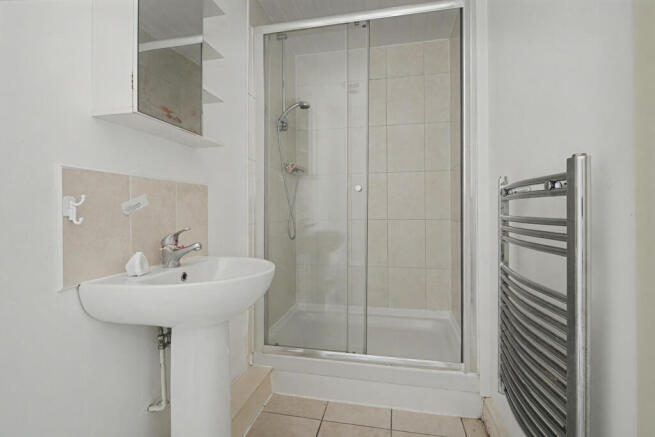 2 bed Flat for sale Image 12
