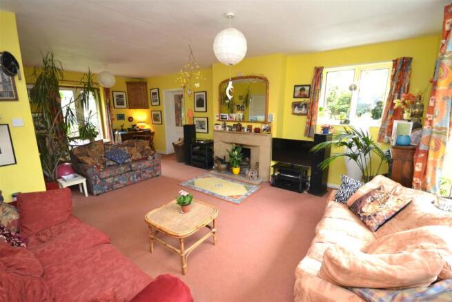 Sitting Room 1 a.jpg