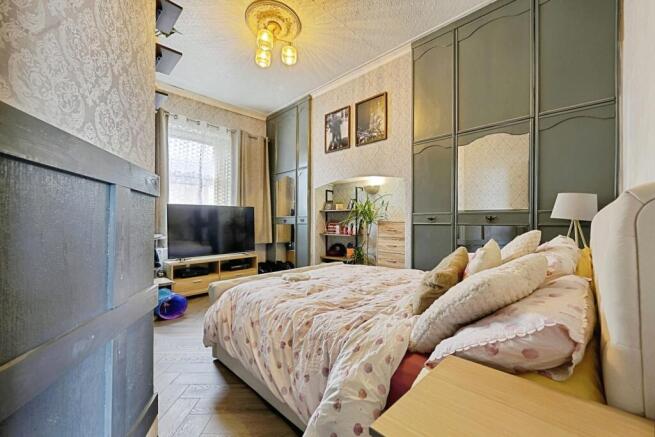 2 bed Terraced for sale Image 11