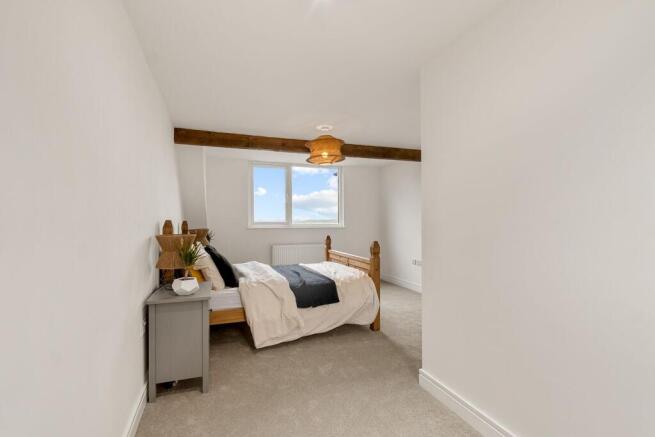4 bed Detached for sale Image 12