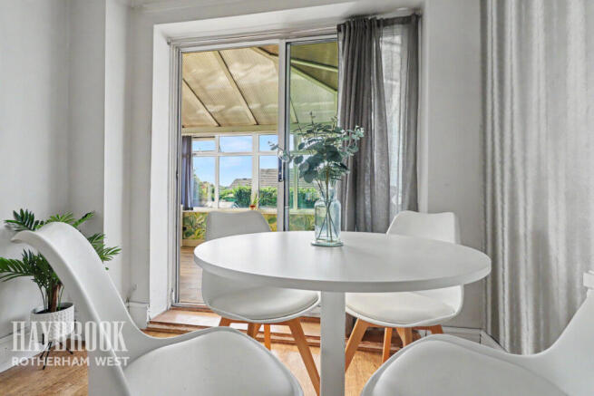 3 bed Semi-Detached for sale Image 5