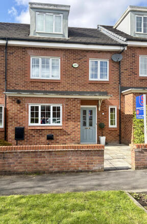 4 Bedroom Town House for Sale