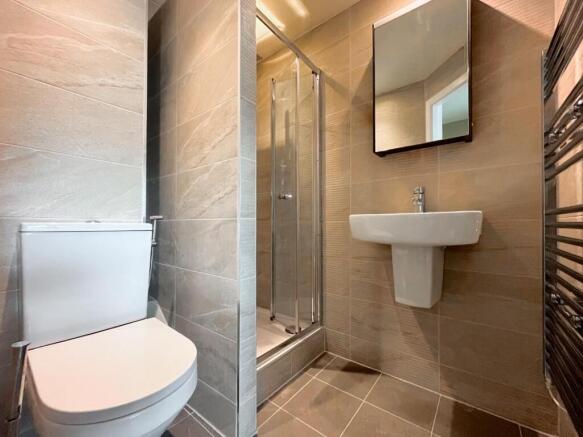 2 bed Flat to rent Image 6