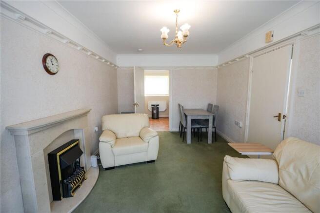 Living Room (2)