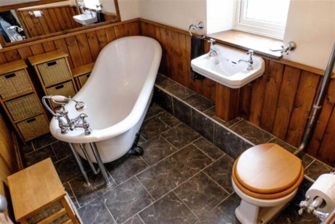HOUSE BATHROOM