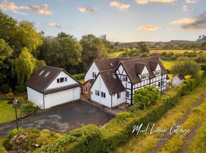 Hanbury Road, Hanbury, B60