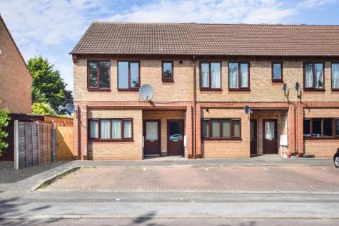 De-Ferneus Drive, Raunds, Northamptonshire, NN9