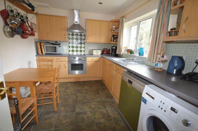 kitchen/breakfast