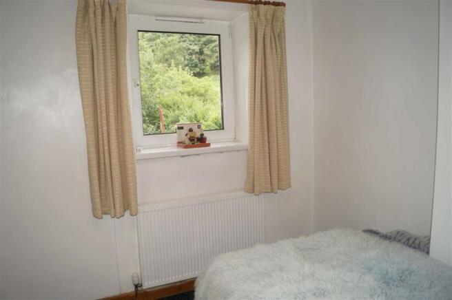 BEDROOM 2 (REAR)