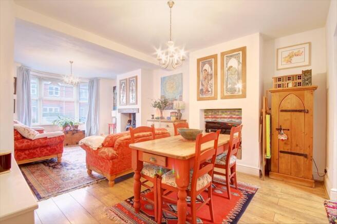 Dining Area.jpg