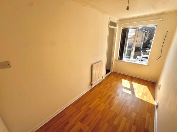 3 bed House to rent Image 8