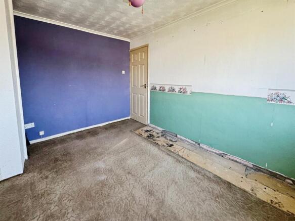 Teglan Park, Ammanford photo 4