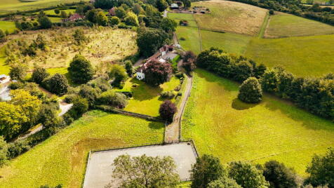 Woodrow, Amersham, HP7 0QH