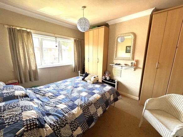 3 bed Terraced for sale Image 8