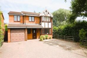 17, Broadfield Gardens, Worcester WR4 0DP