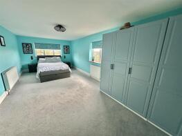 16, Castle Hill View, Heckmondwike WF16 0BX