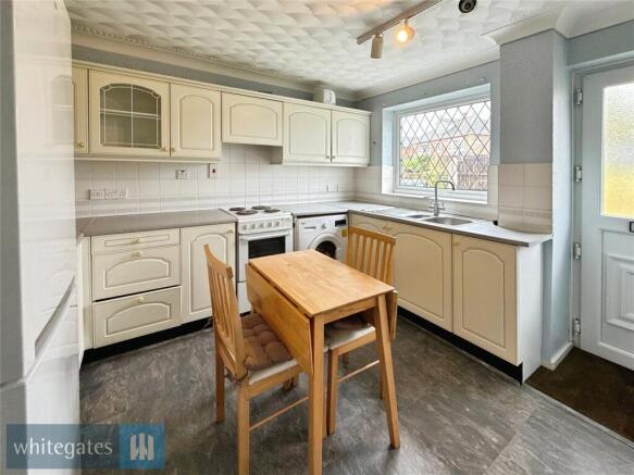 2 bed Apartment for sale Image 10